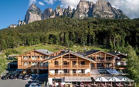 Dolmites Nature Hotel Vigilerhof